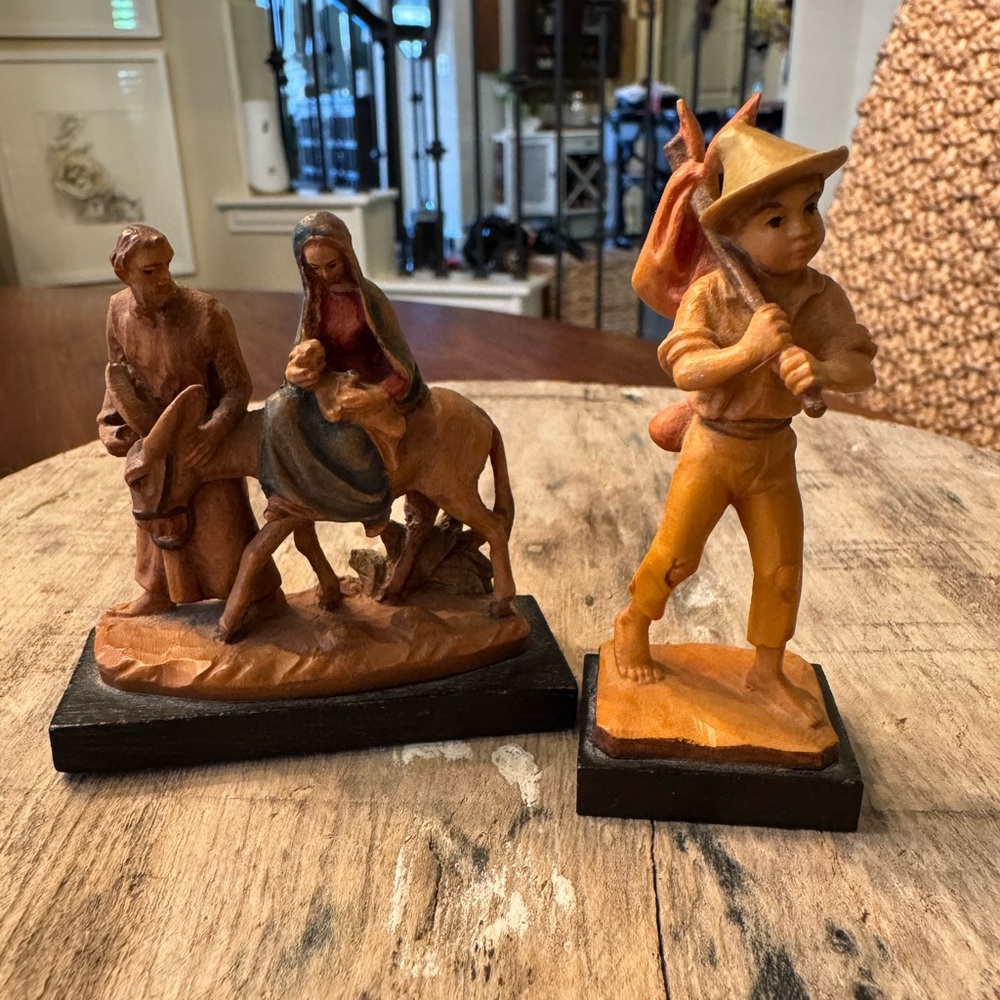 Handcrafted Anri Italy Mini Figurines
